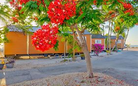 Aqua Lodges At 47Th Street
